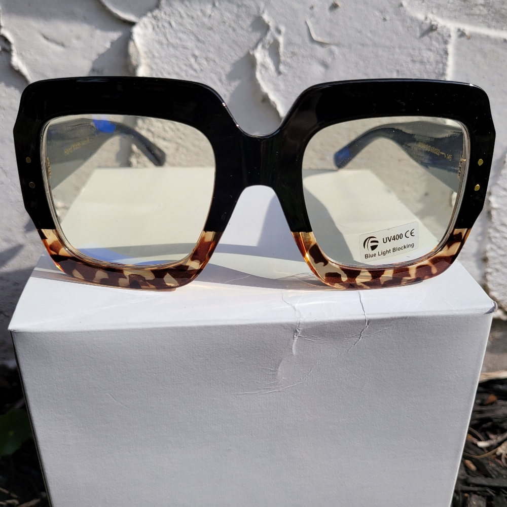 Brand new big rimmed glasses!